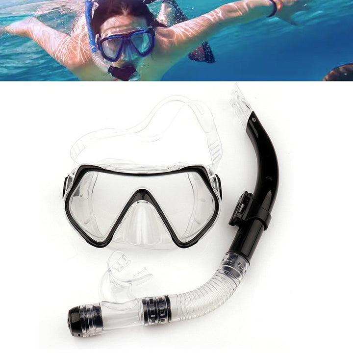 Snorkel mask with anti-fog technology and flexible mouthpiece Bowlift