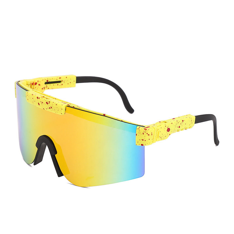 Women's Sporty Statement Sunglasses in Modern Design Bowlift