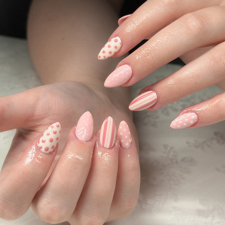 Artistic Press-On Nail Set with Unique Pattern Designs Bowlift