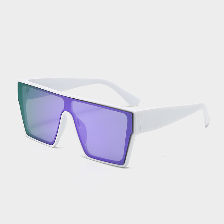 Ladies fashionable sunglasses with angular lenses Bowlift