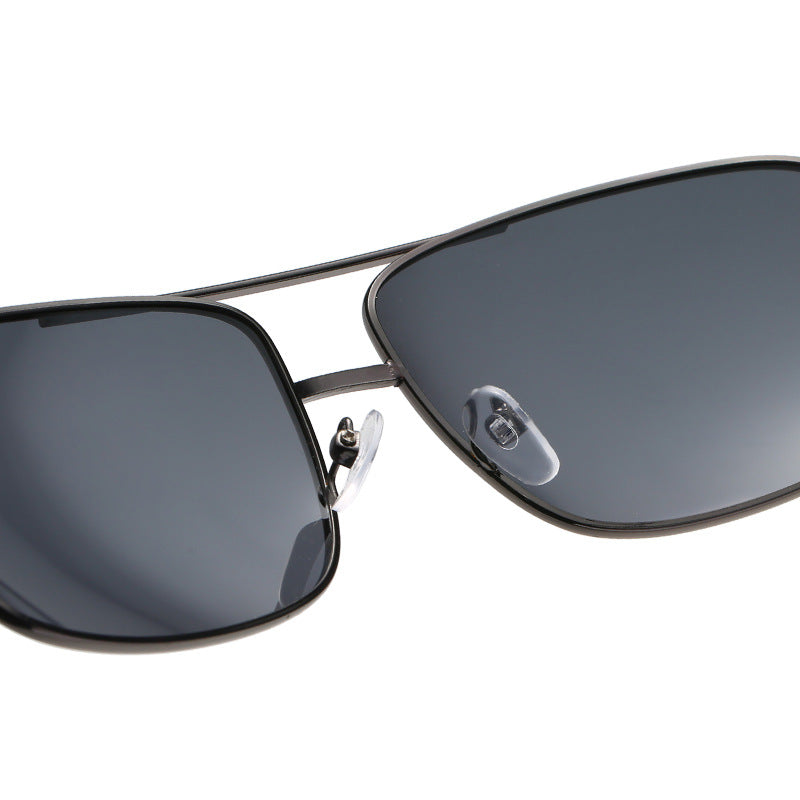 Retro-Inspired Shield Design Sunglasses Bowlift