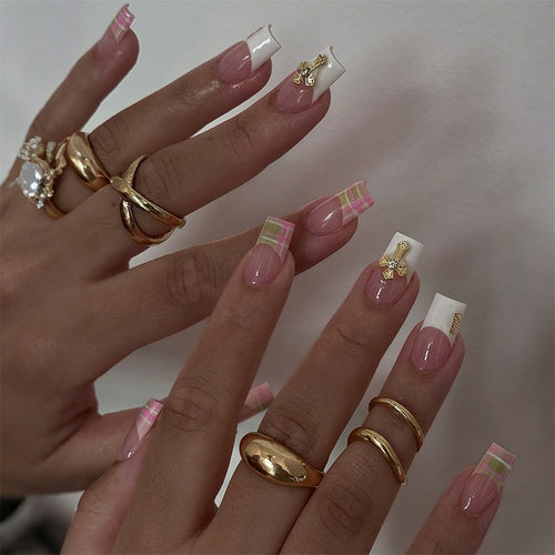 Artificial nails with elegant decorations Bowlift