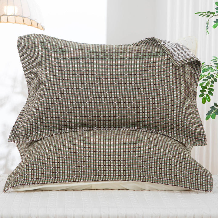 Women's pillowcase with delicate floral motif Bowlift