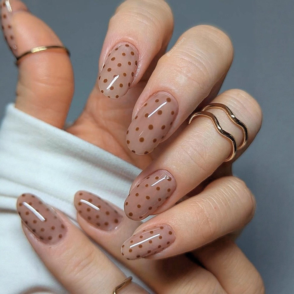 Nail Art Set with Stylish Polka Dot Design Bowlift