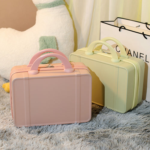 hard-shell travel cosmetic case with double-zip closure top handle and protective feet Bowlift