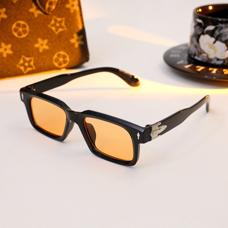 Ladies elegant rectangular sunglasses with special frame Bowlift