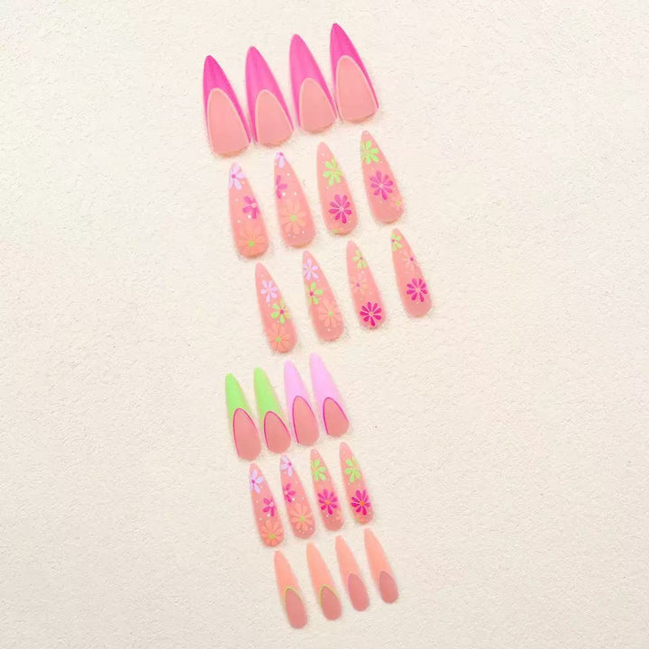 Artificial nail set with playful flower design and elegant high-gloss finish Bowlift