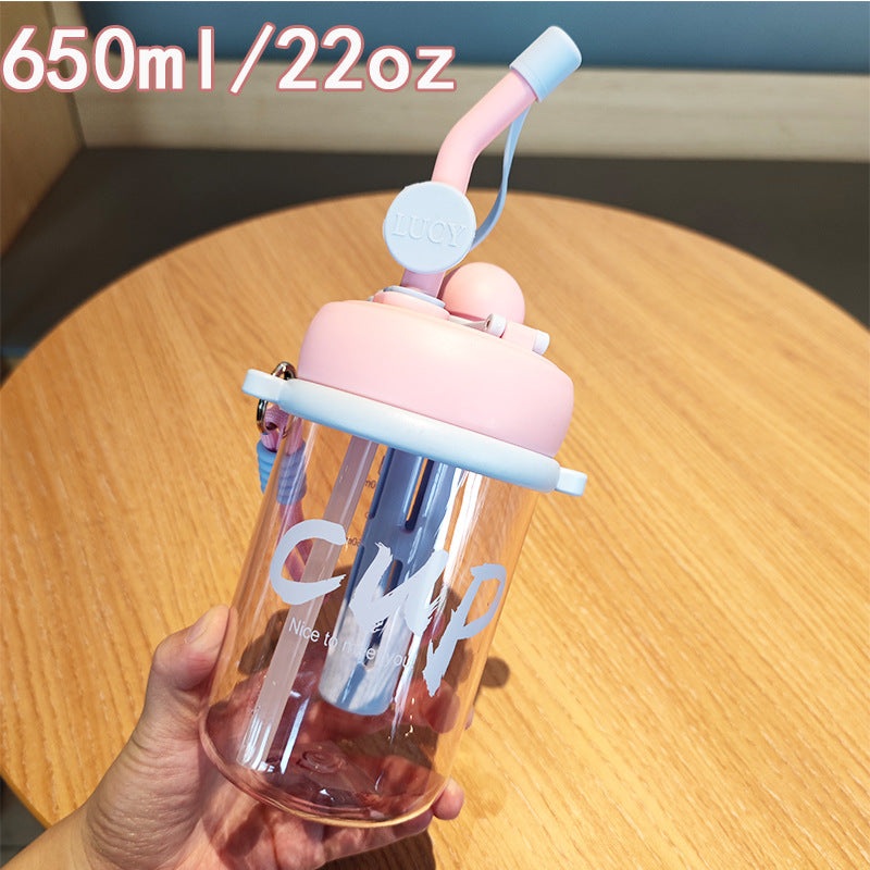 Women's drinking cup with safety lid and straw Bowlift