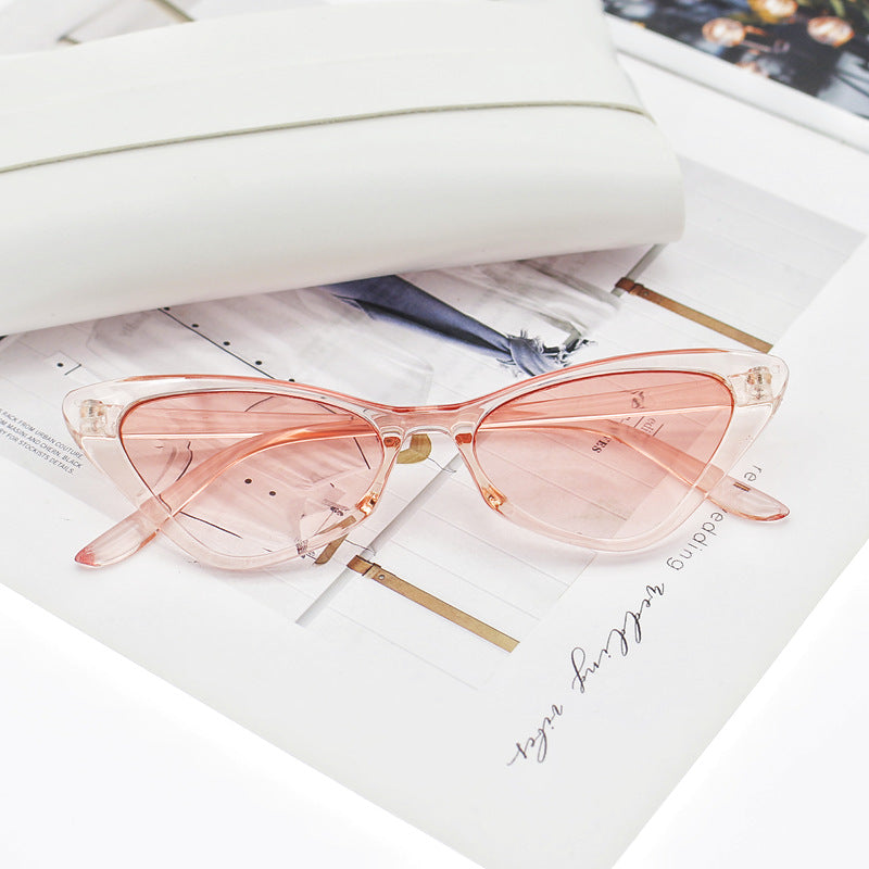 Women's Cat-Eye Sunglasses with Carefully Designed Frame Bowlift