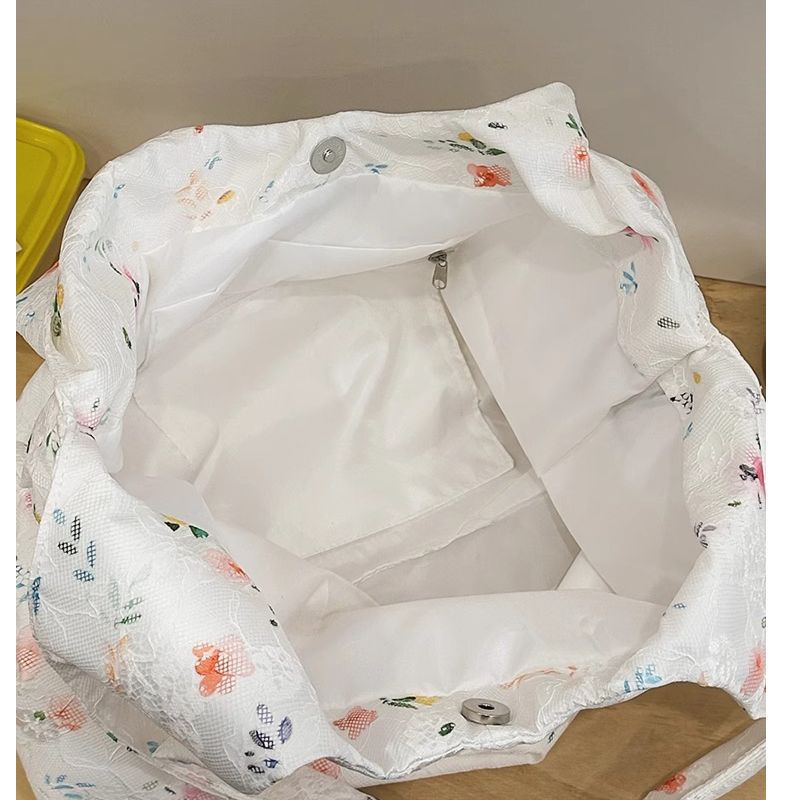 Floral Patterned Everyday Tote Bag Bowlift