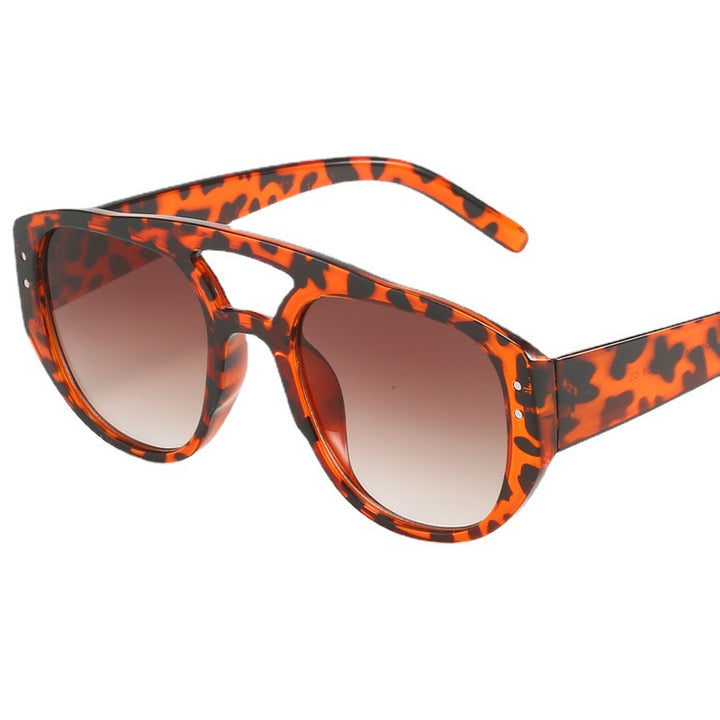 Women's Stylish Sunglasses in Trendy Leopard Print Bowlift