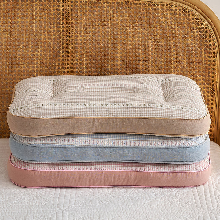 Ergonomic sleeping pillow with gentle support Bowlift