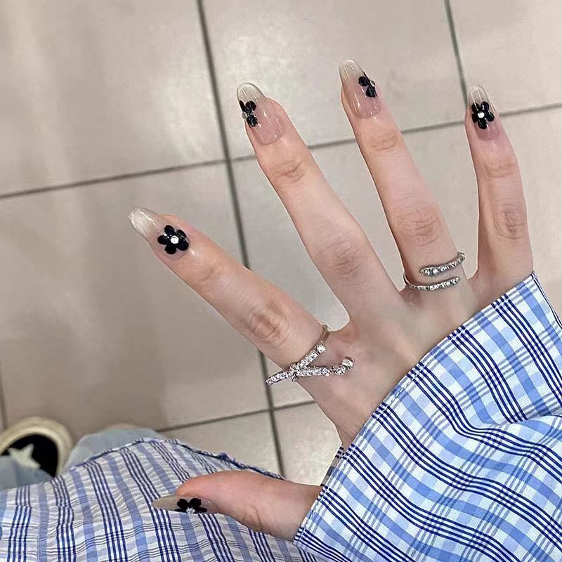 Artistic Floral Press-On Nail Set Bowlift