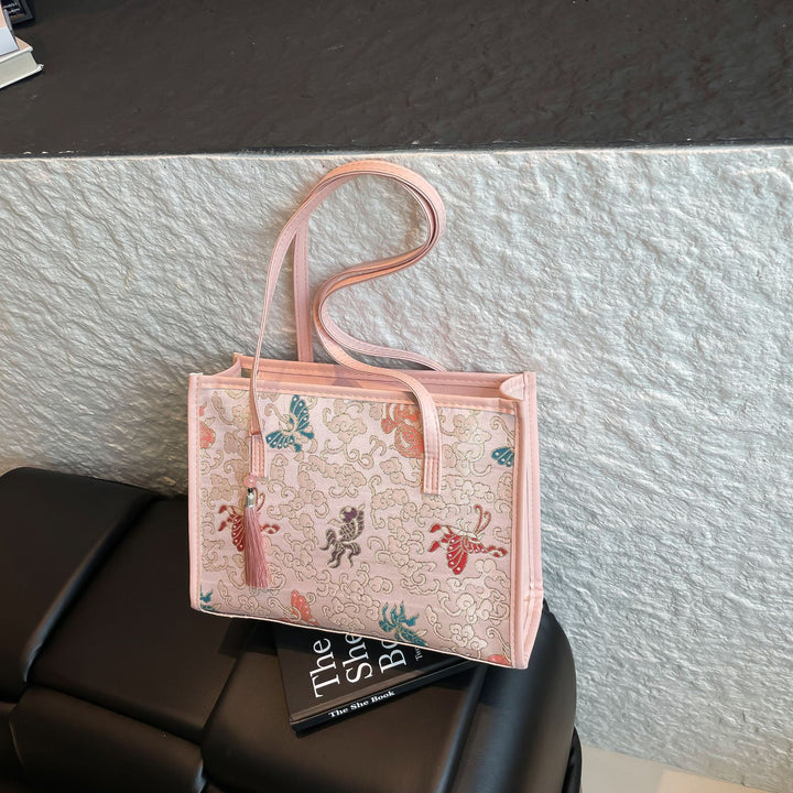 Embroidered Butterfly Pattern Handbag Bowlift