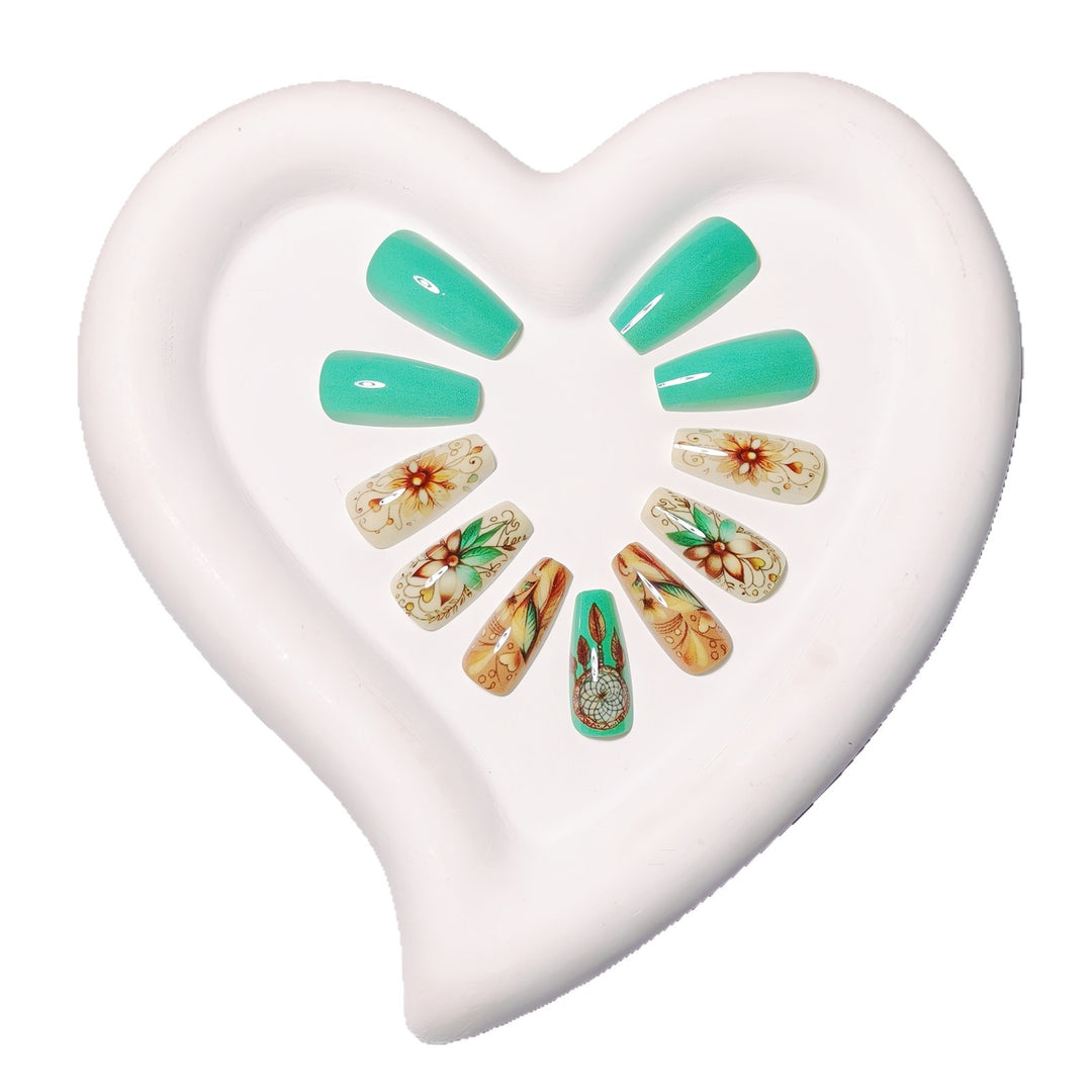 Artfully Designed Nail Wraps Bowlift