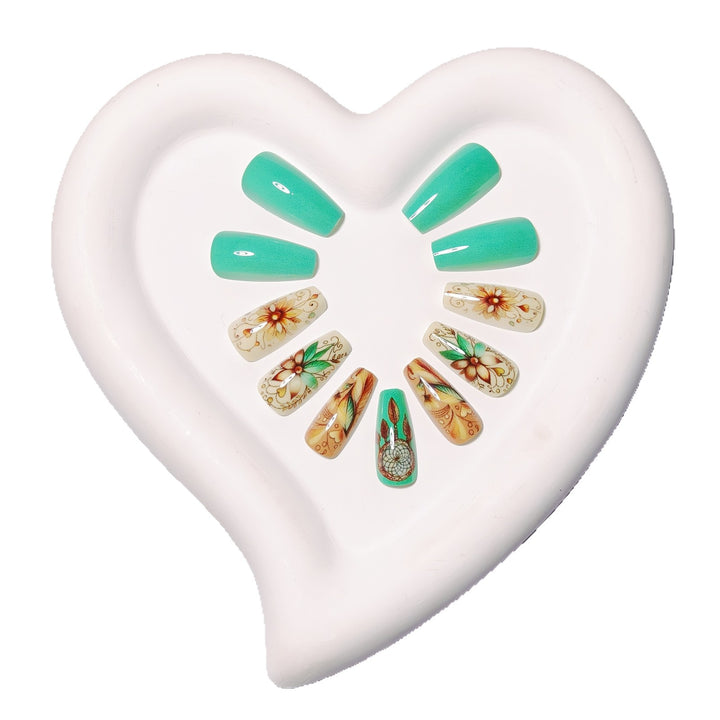 Artfully Designed Nail Wraps Bowlift