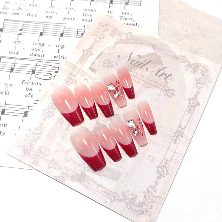 Glamorous artificial nails with elegant accents Bowlift