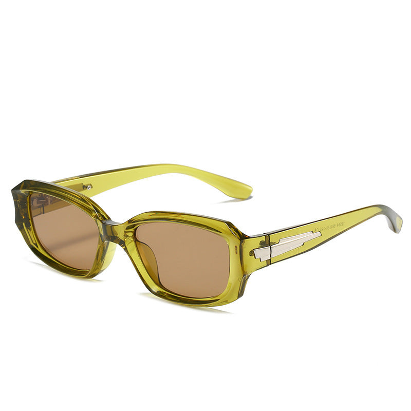 Retro-Inspired Angular Sunglasses with Unique Decorative Details Bowlift
