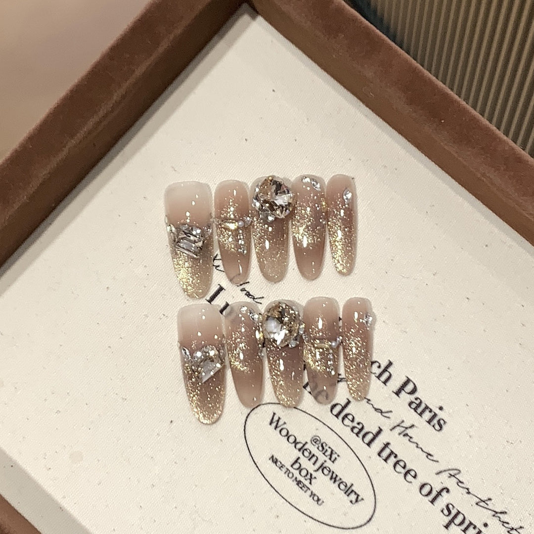 Glamorous Press-On Nail Art Set Bowlift