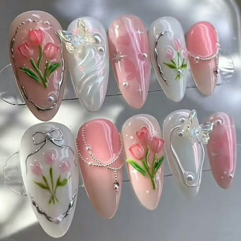 Floral-Embellished Press-On Nail Collection Bowlift