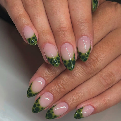 Artificial nails with Creative Leaf Design Bowlift