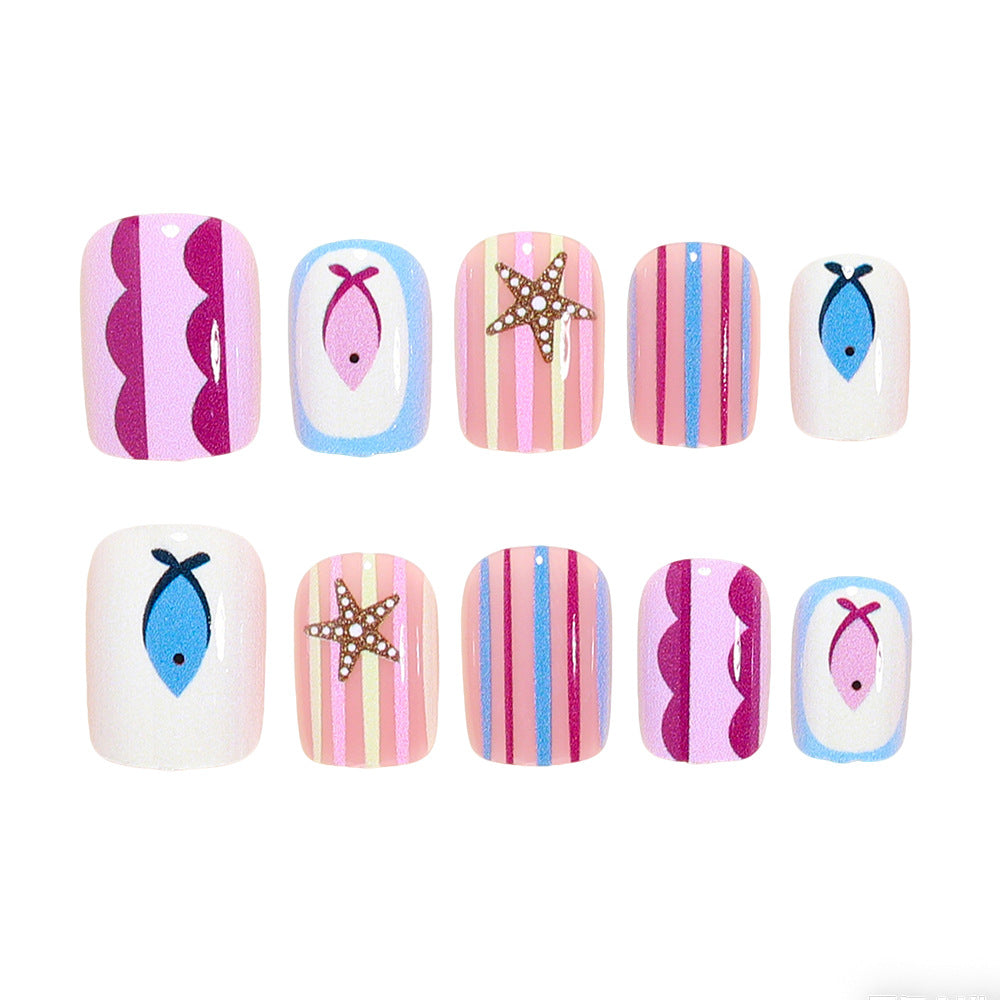 Nautical-Themed Press-On Nail Art Bowlift