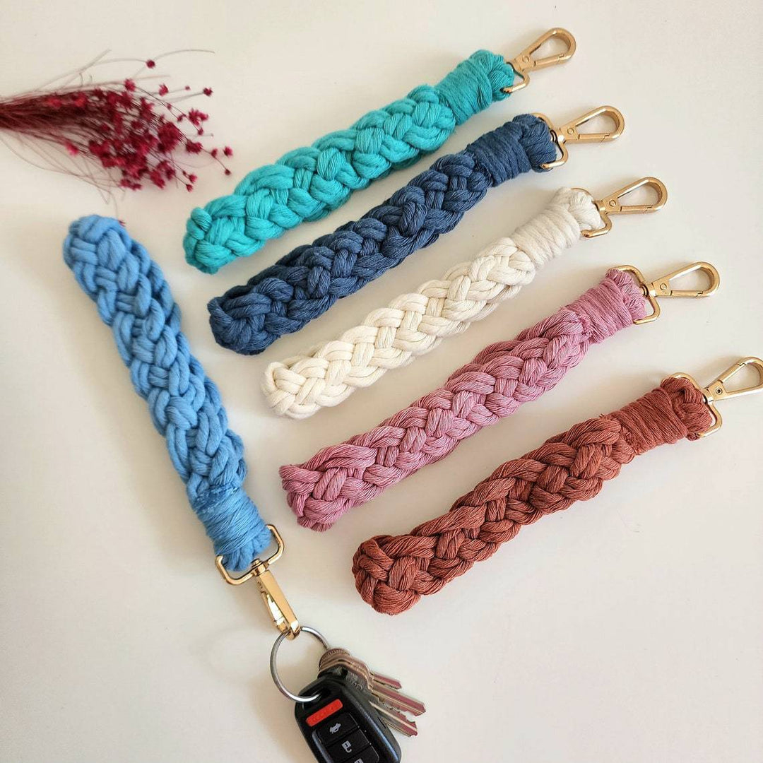 Braided Keychain Holder Bowlift