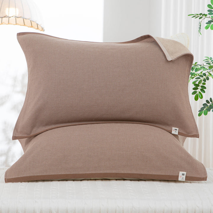 Women’s pillowcase in classic check design Bowlift