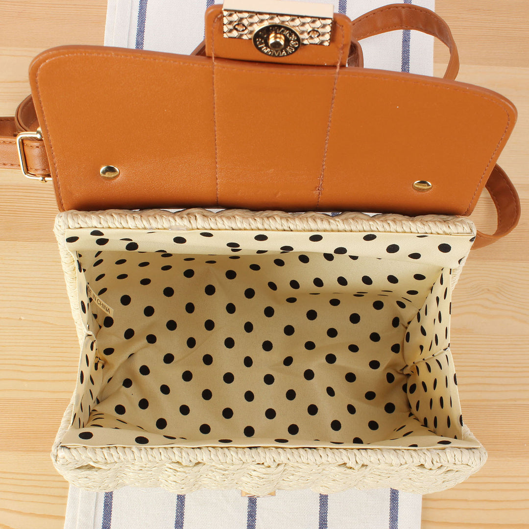 Handbag with Removable Shoulder Strap Bowlift