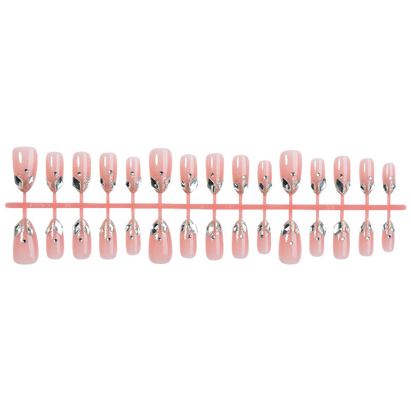 Decorative Press-On Nail Set with Elegant Silver Accents Bowlift