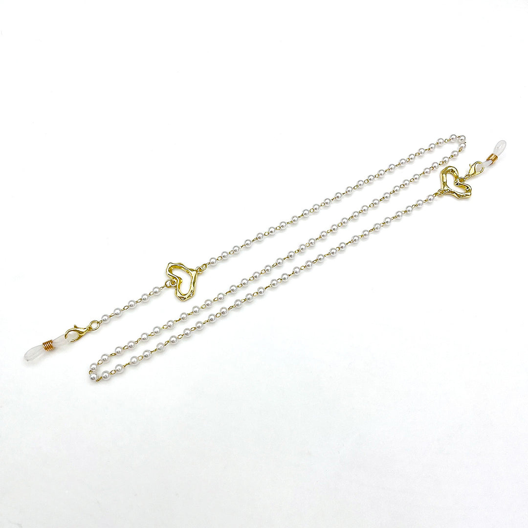Heart-Shaped Beaded Eyewear Chain Bowlift