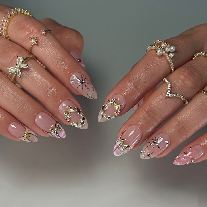 Artificial nails with luxurious 3D applications and elegant decorations Bowlift