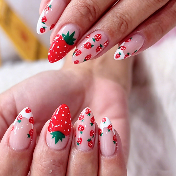Artificial nail set with fruity strawberry pattern Bowlift