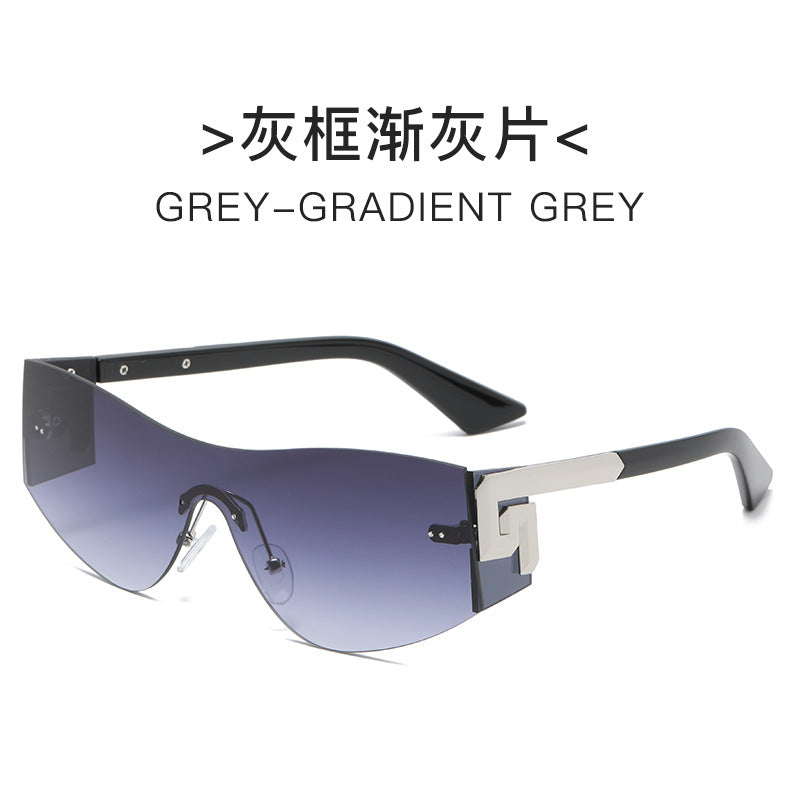 Women's futuristic oversized sunglasses with striking design Bowlift