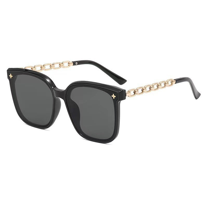Ladies Designer Sunglasses with Elegant Chain Links Bowlift