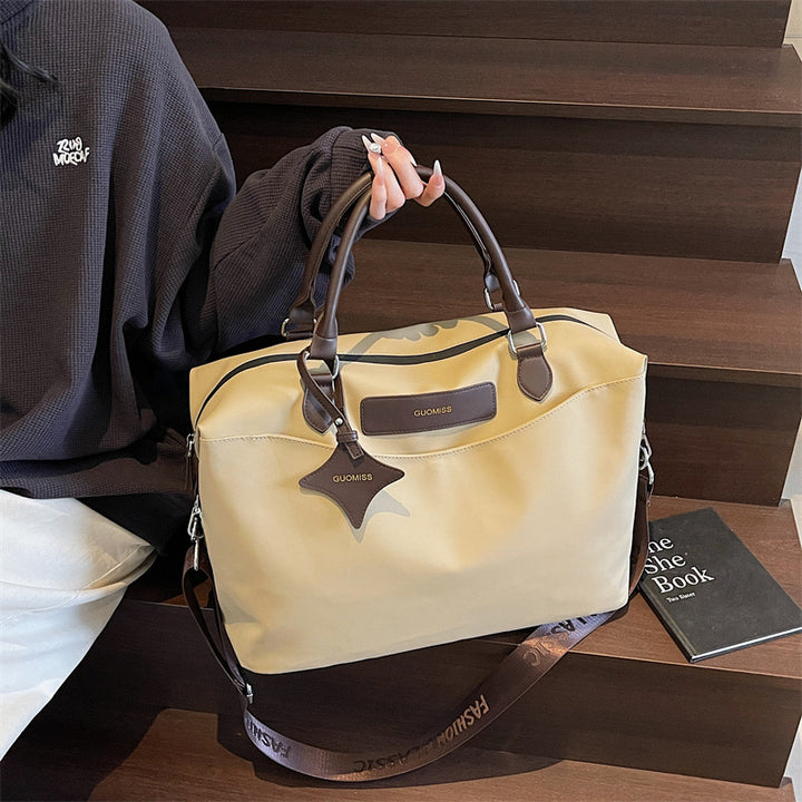Elegant Travel Bag With Practical Compartments Bowlift