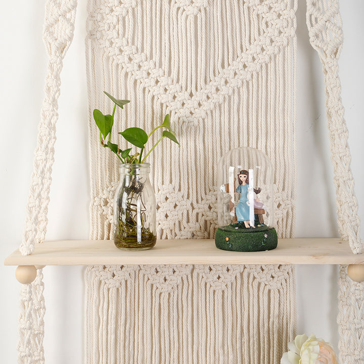 Macrame shelf with heart design Bowlift