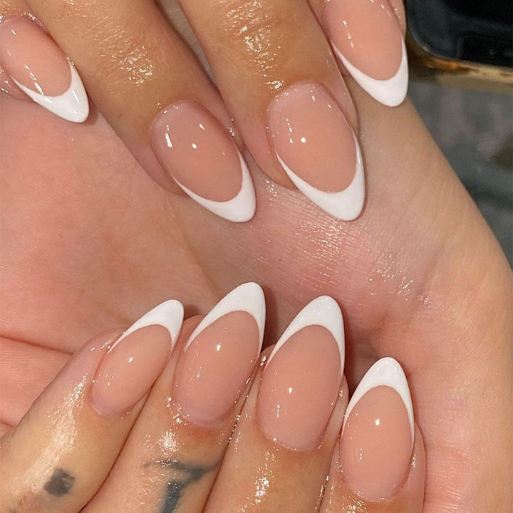 Elegant Stiletto French Tip Press-On Nails Bowlift