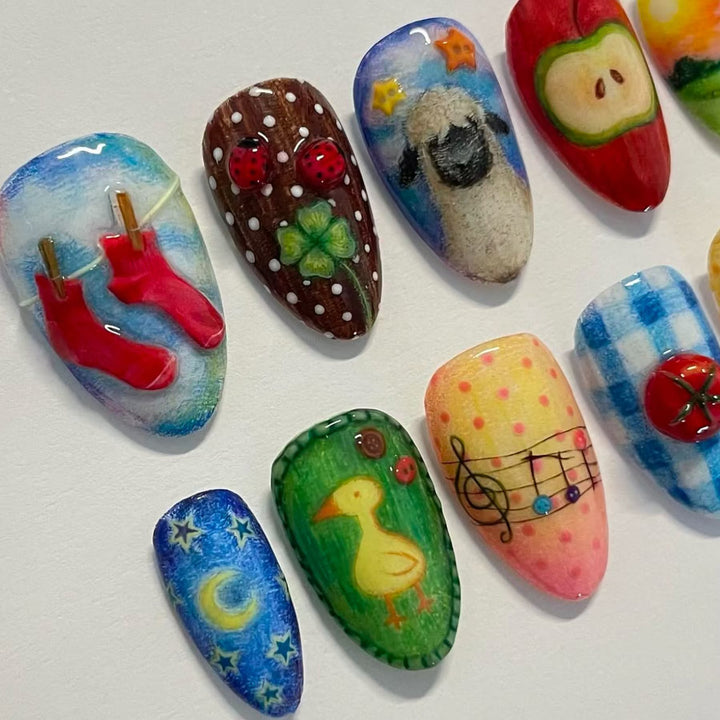 Artistic Ocean-Themed Press-On Nail Art Bowlift
