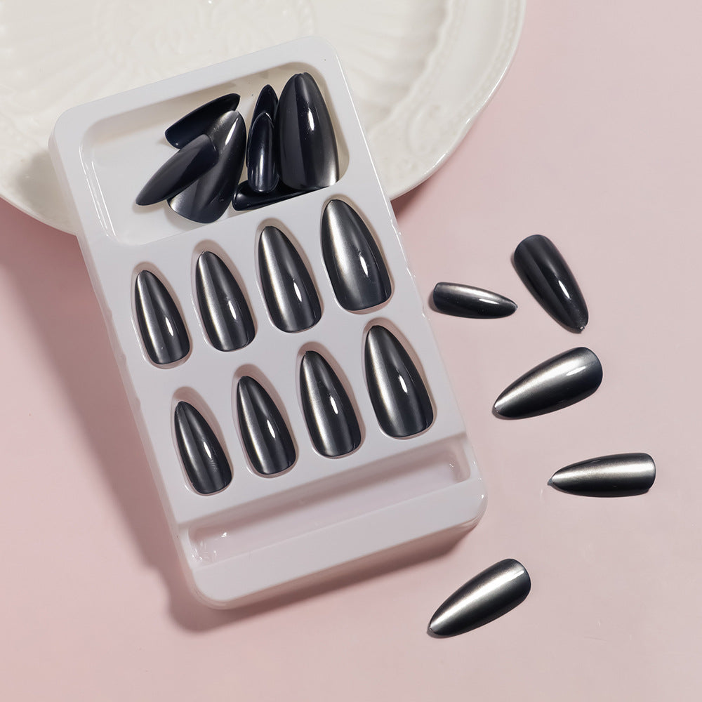 DIY Almond-Shaped Press-On Nail Set Bowlift