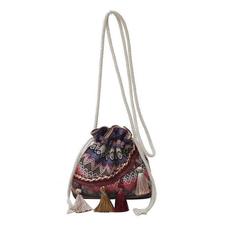 WoBohemian Embroidered Bucket Bag Bowlift