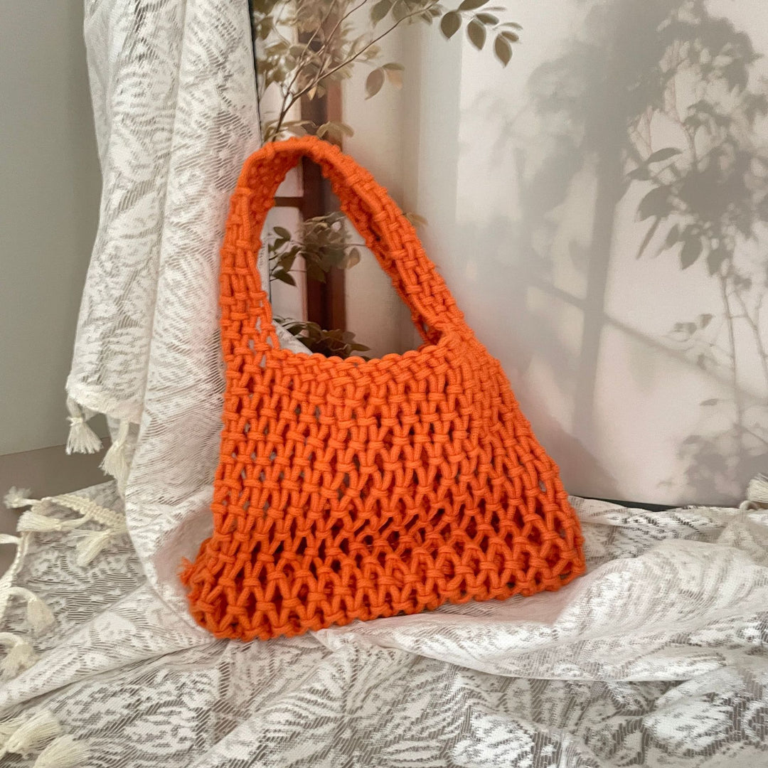 Hand-knotted tote bag with unique design Bowlift