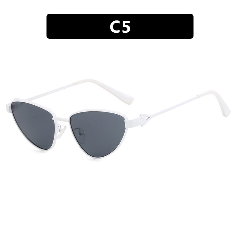 Ladies Cat-Eye Sunglasses with elegant and flexible frame Bowlift