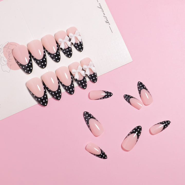 Stylish Polka Dot Press-On Nail Set Bowlift
