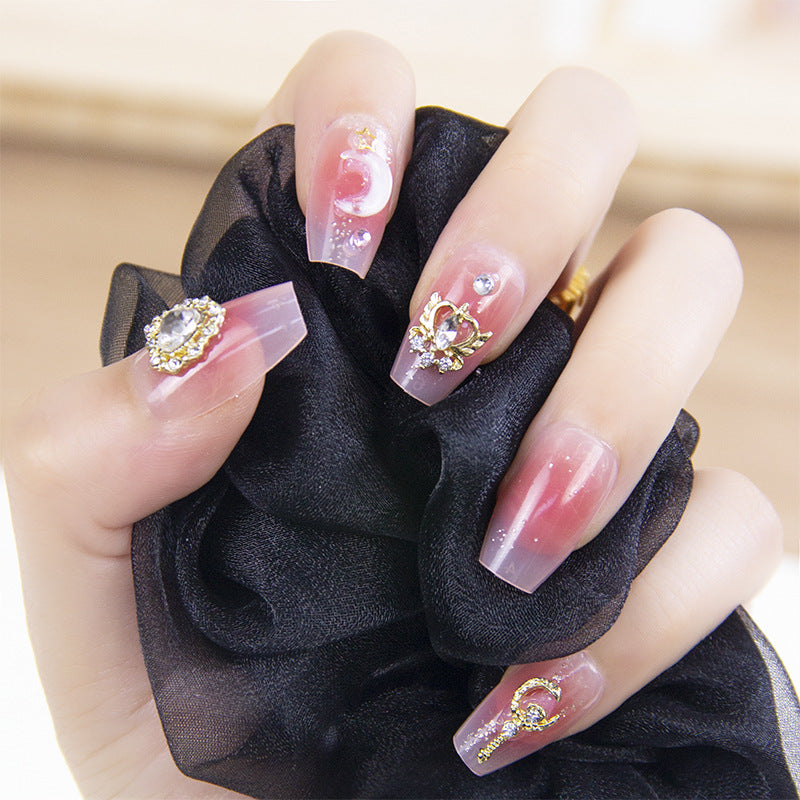 Elegant Nail Art with Gloss Finish Bowlift