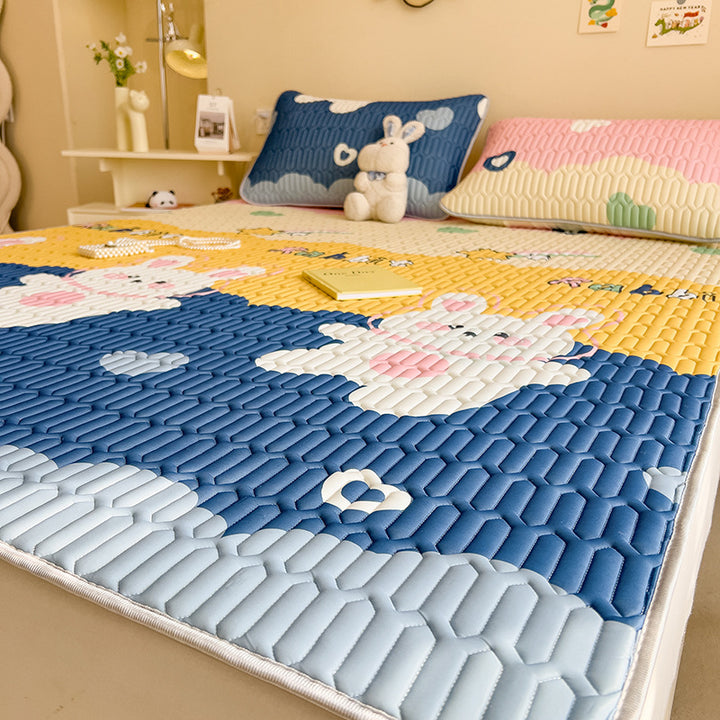Playful Rabbit-Themed Quilted Bedspread Set