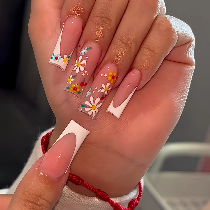 Floral Design Press-On Nail Art Bowlift