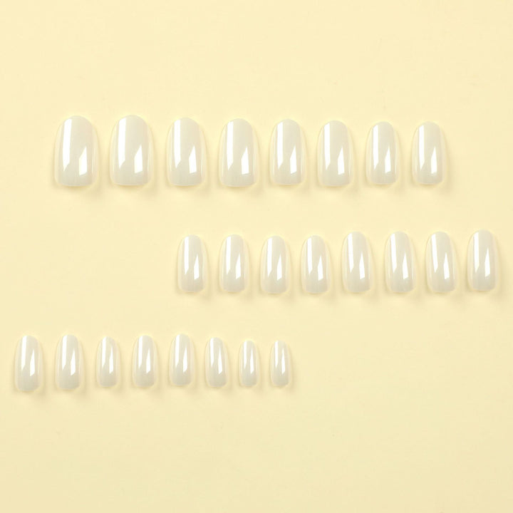 Luxus Acrylic Nails with Metallic Shine Bowlift