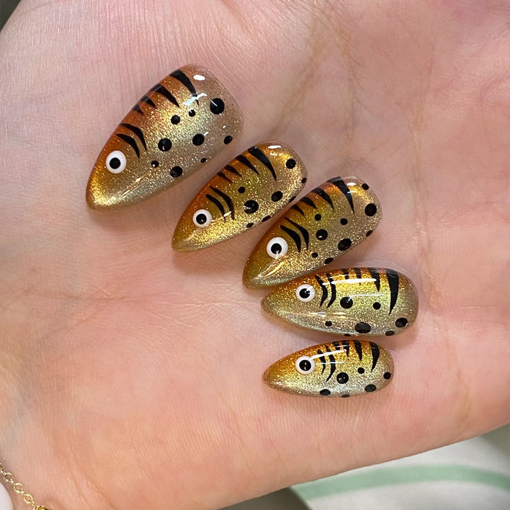 Art Nails in Creative Animal Design Bowlift