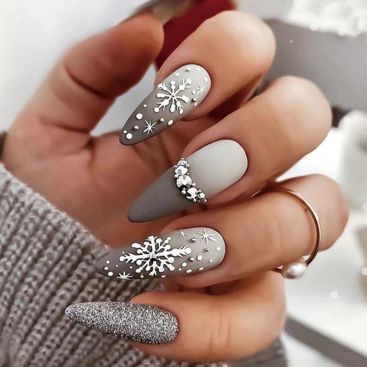 Glamorous nail art with snowflake design Bowlift